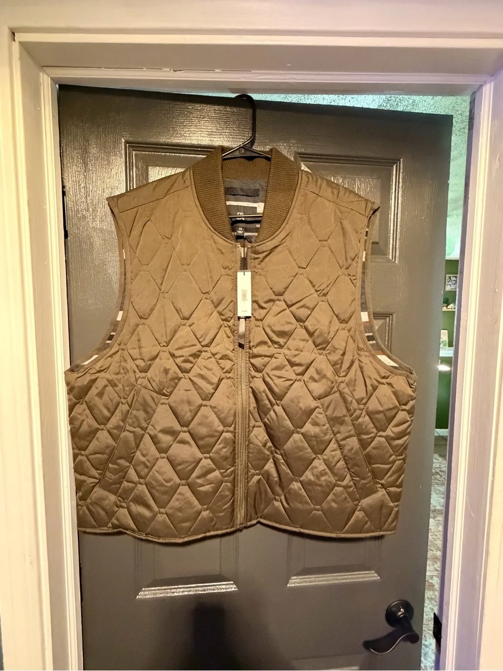 Banana Republic lightweight quilted